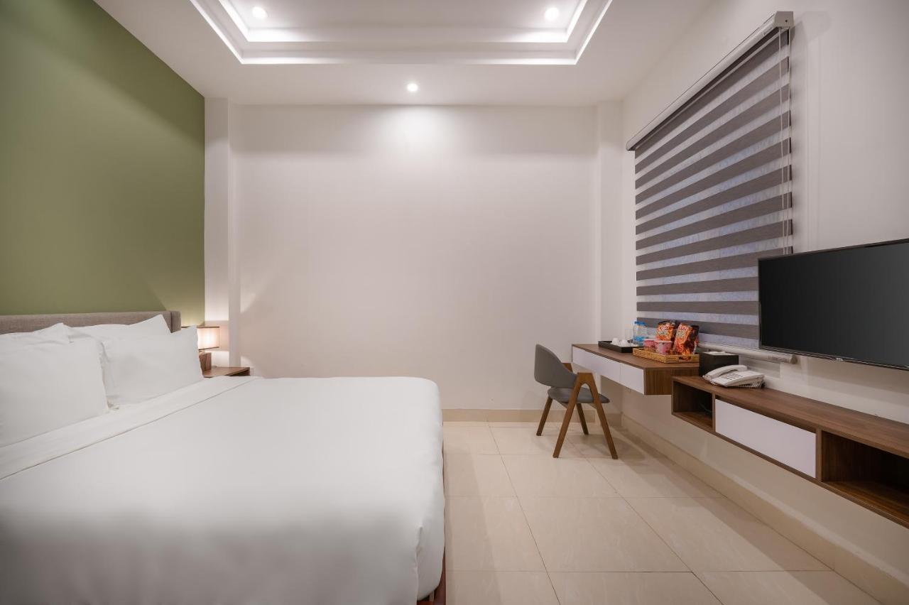 Khách sạn Tashi Park View & 2*